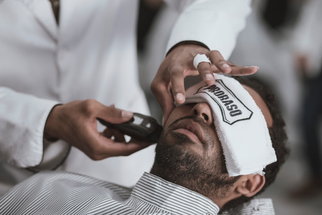 BARBER